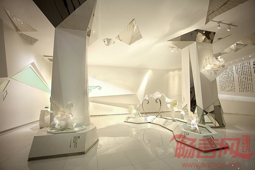 乐山水晶博物馆雕塑鉴赏