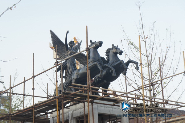 西安飞马人物铸铜雕塑